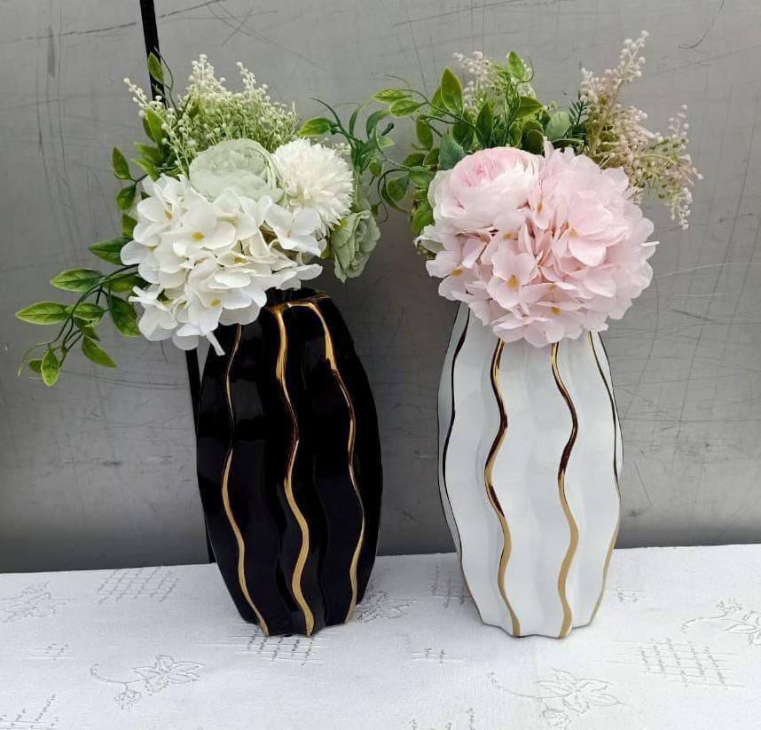 Flower vase/centre piece